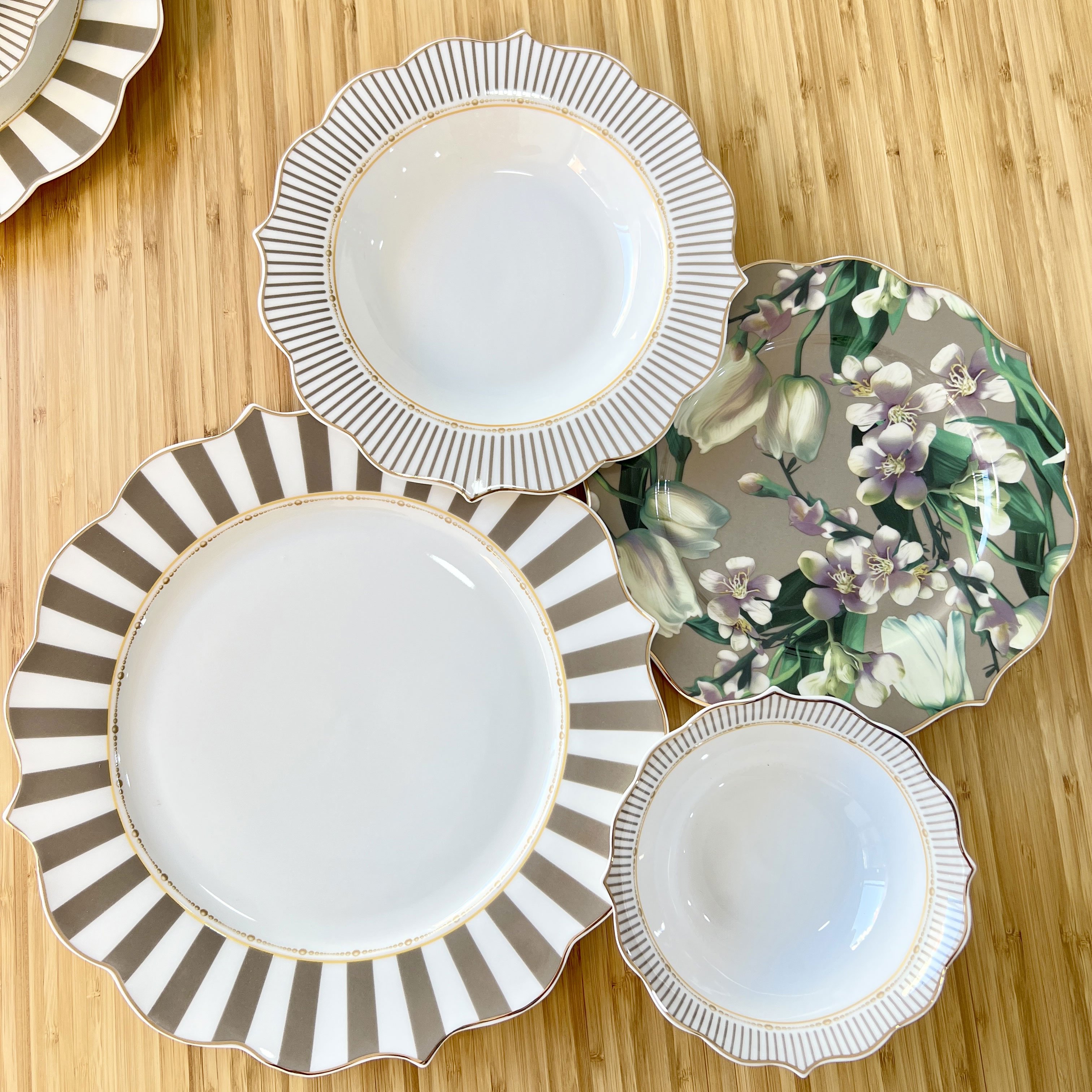 Bone China Lüx Porselen 24 Parça Yemek Takımı Seriy