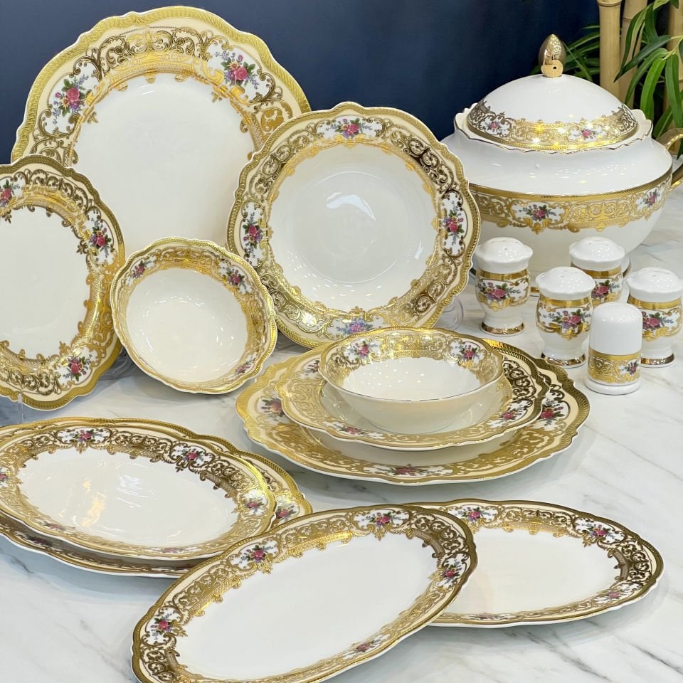 Queen Victoria 60 Parça Bone China Yemek Takımı Macbeth