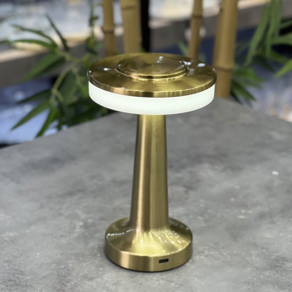 Lüx Metal Şarjlı Masa Lambası
